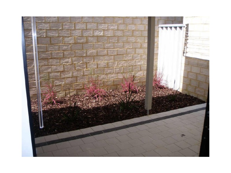 13/14 Mountain View, Kelmscott WA 6111