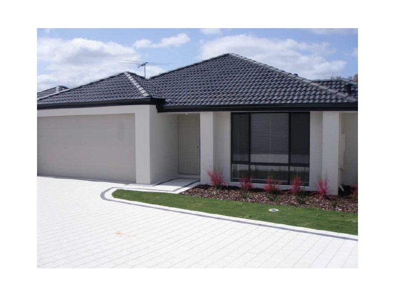 13/14 Mountain View, Kelmscott WA 6111