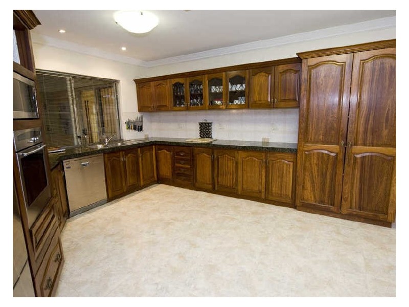 16 Whelan Road, Kardinya WA 6163