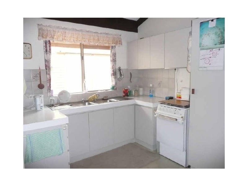 11/4-6 Edeline Street, Spearwood WA 6163