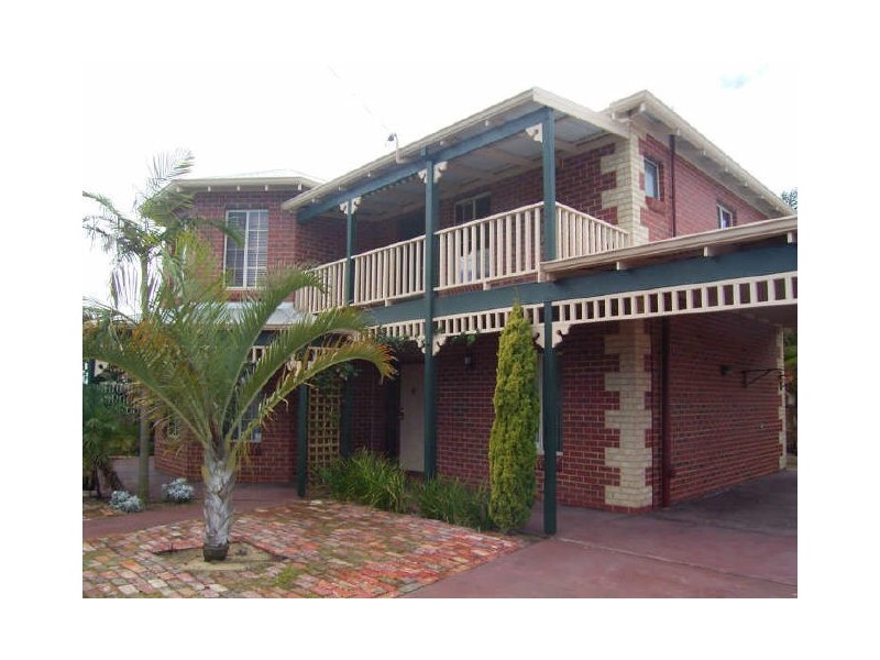 23 Pitts Lane, White Gum Valley WA 6162