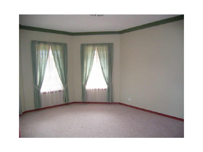 23 Pitts Lane, White Gum Valley WA 6162