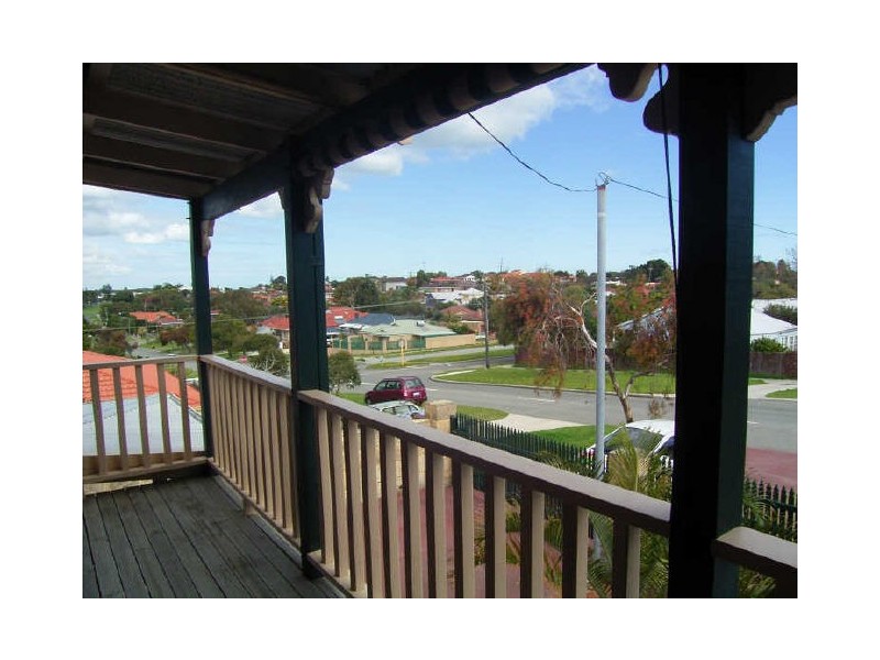 23 Pitts Lane, White Gum Valley WA 6162