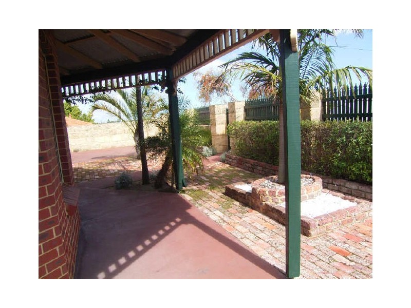 23 Pitts Lane, White Gum Valley WA 6162