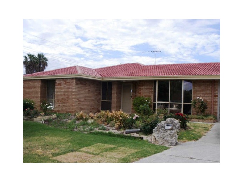 2 Cosgrove Court, Seville Grove WA 6112