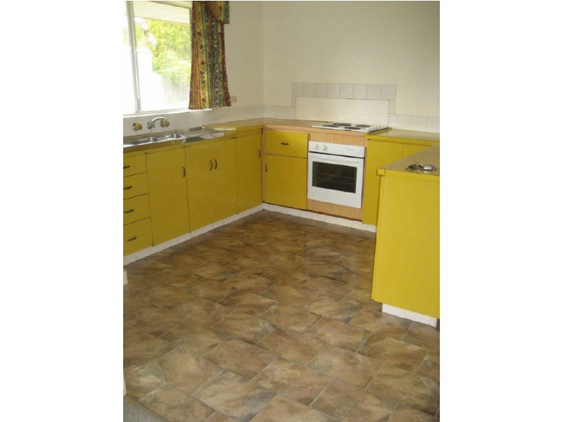 1 North Crescent, Byford WA 6122