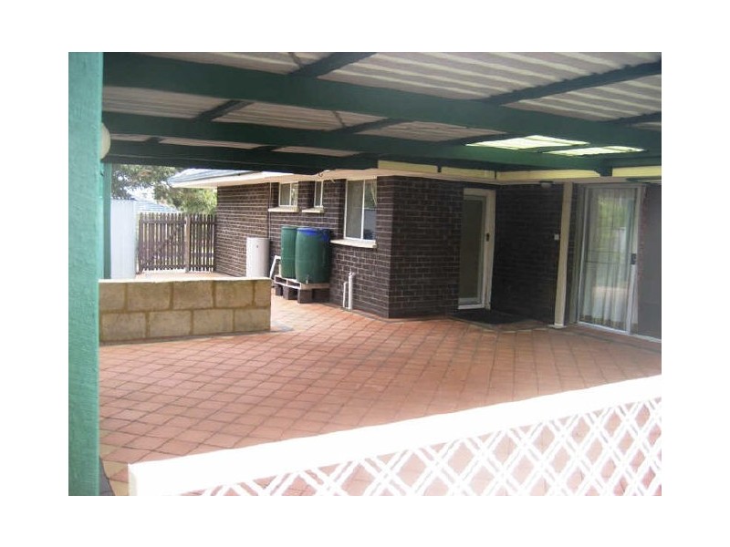 1 North Crescent, Byford WA 6122