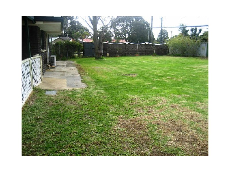 1 North Crescent, Byford WA 6122