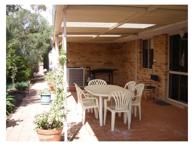 10 Mcneil Grove, Jarrahdale WA 6124