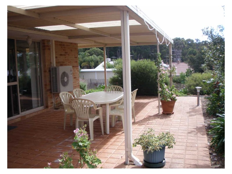 10 Mcneil Grove, Jarrahdale WA 6124