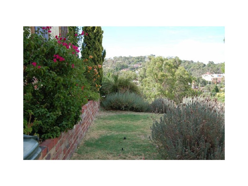 13 Derry Avenue, Mount Nasura WA 6112