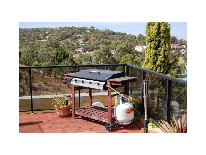 13 Derry Avenue, Mount Nasura WA 6112