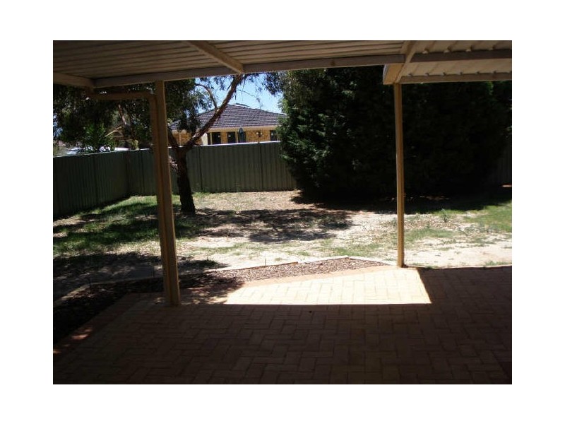 5 Challis Road, Armadale WA 6112