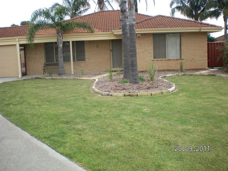 11 Piesse Place, Seville Grove WA 6112