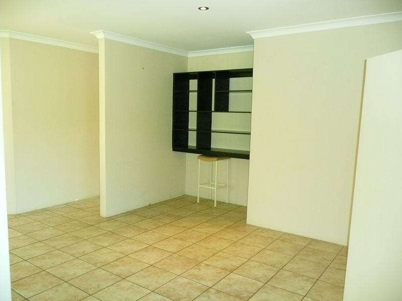 11 Piesse Place, Seville Grove WA 6112