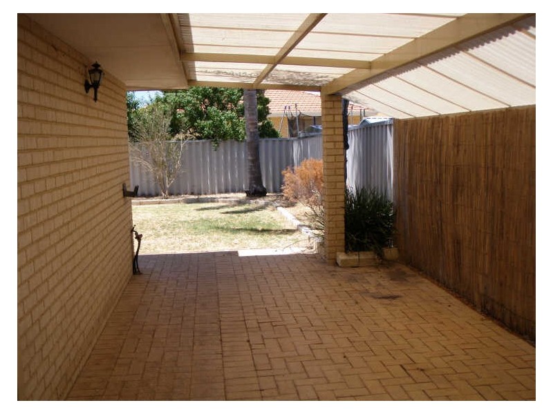 22 Chisholm Circle, Seville Grove WA 6112