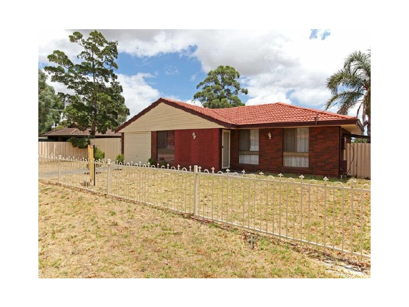 4 Ironcap Place, Armadale WA 6112