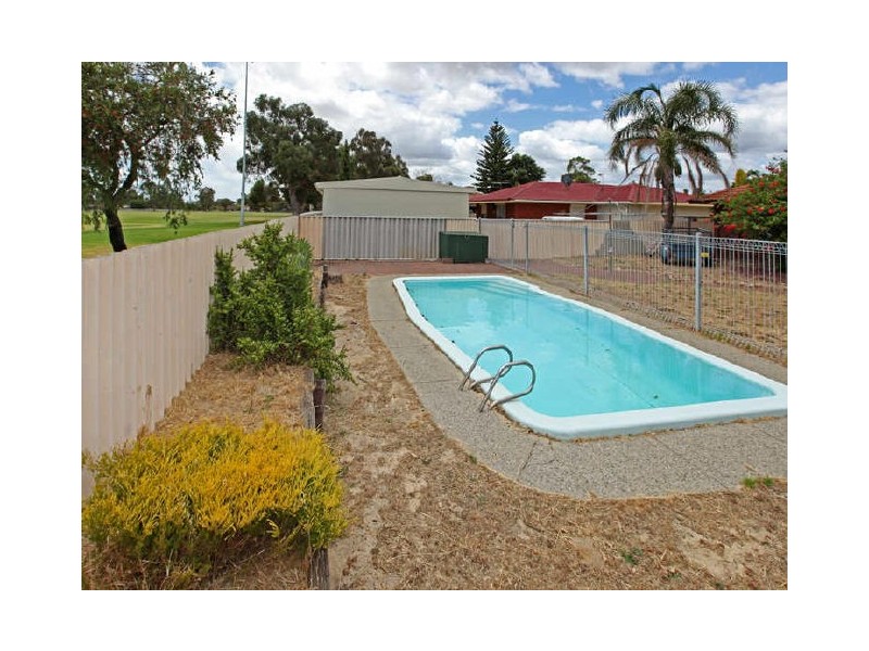 4 Ironcap Place, Armadale WA 6112