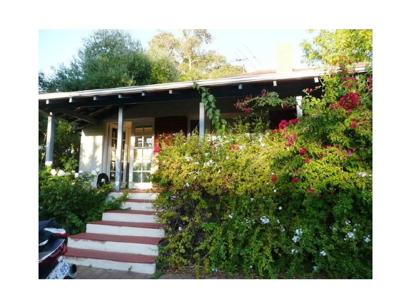 106 South West Highway, Armadale WA 6112