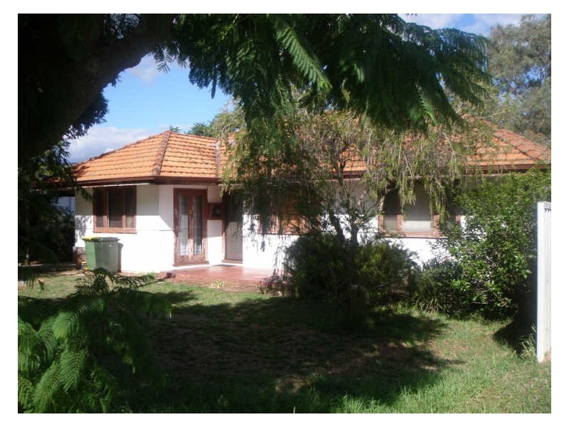 33 Marian Avenue, Armadale WA 6112