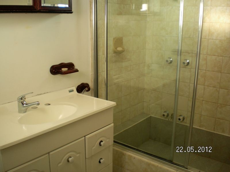 3 Berala Court, Camillo WA 6111