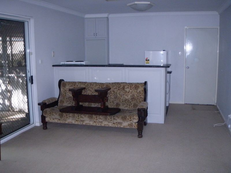 1B Dalston Crescent, Kardinya WA 6163
