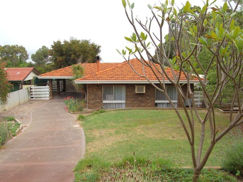 35 Harrison Road, Mount Nasura WA 6112