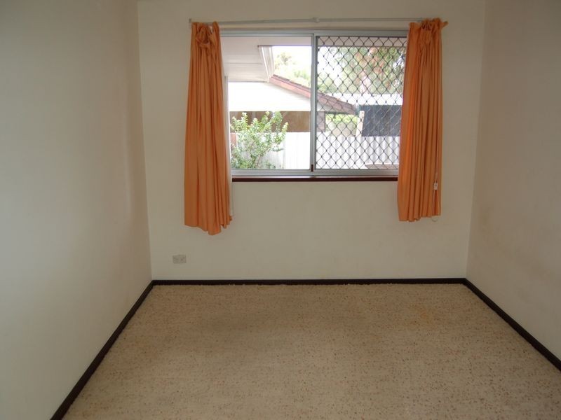 35 Harrison Road, Mount Nasura WA 6112