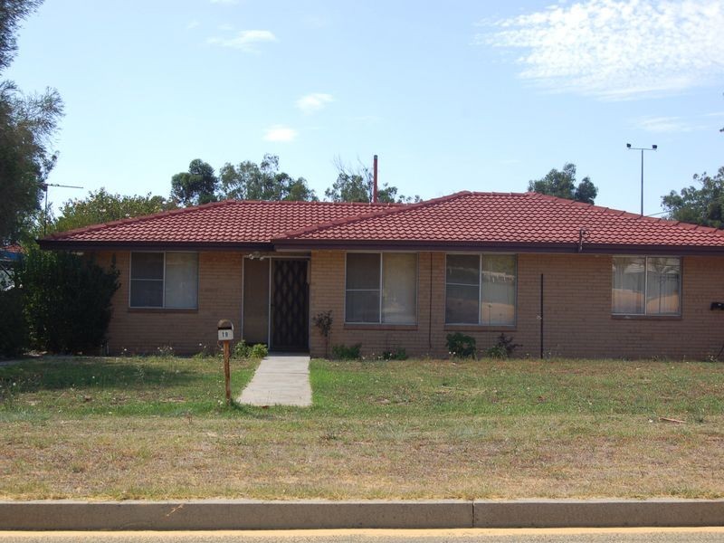 19 Bowden Street, Armadale WA 6112