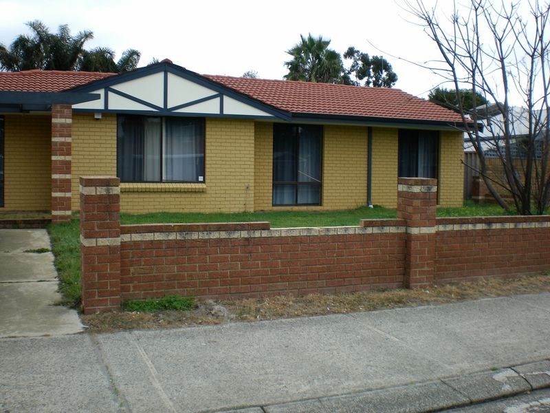 137 Braemore Street, Seville Grove WA 6112