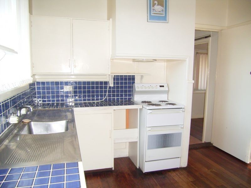 24 Collick Street, Hilton WA 6163