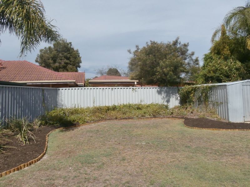 6 Naylor Close, Atwell WA 6164