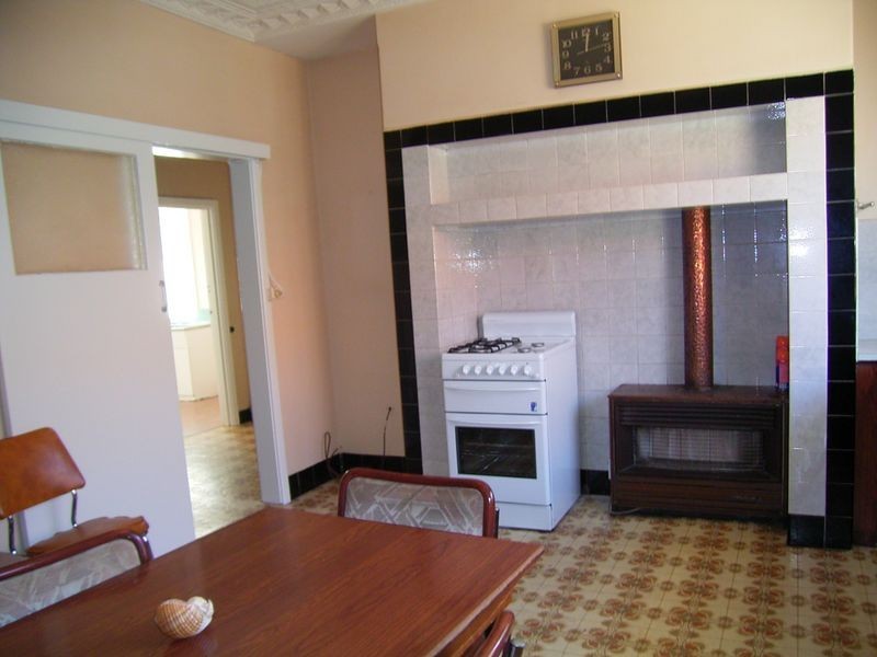 12 King William Street, South Fremantle WA 6162