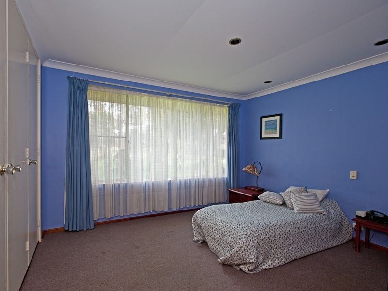 13 Looranah Street, Mount Nasura WA 6112