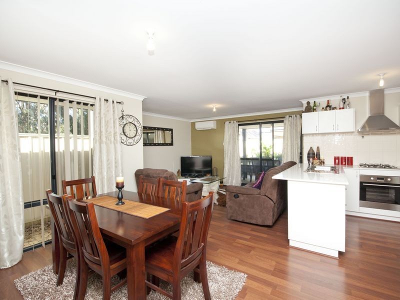 4/309 Railway Avenue, Armadale WA 6112