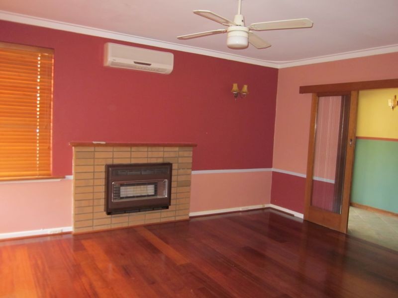 98B Derry Avenue, Mount Nasura WA 6112