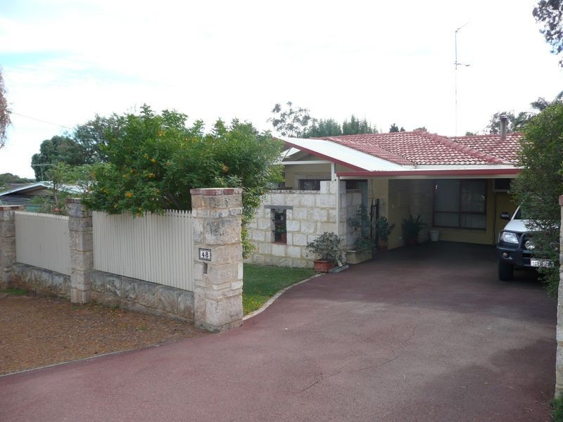 48 Martin Street, Kelmscott WA 6111