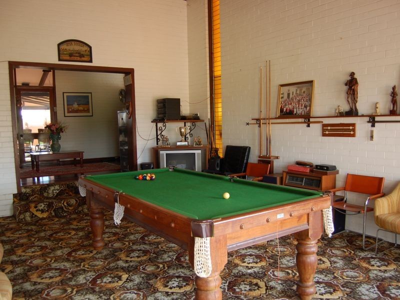 104 Kargotich Road, Oakford WA 6121