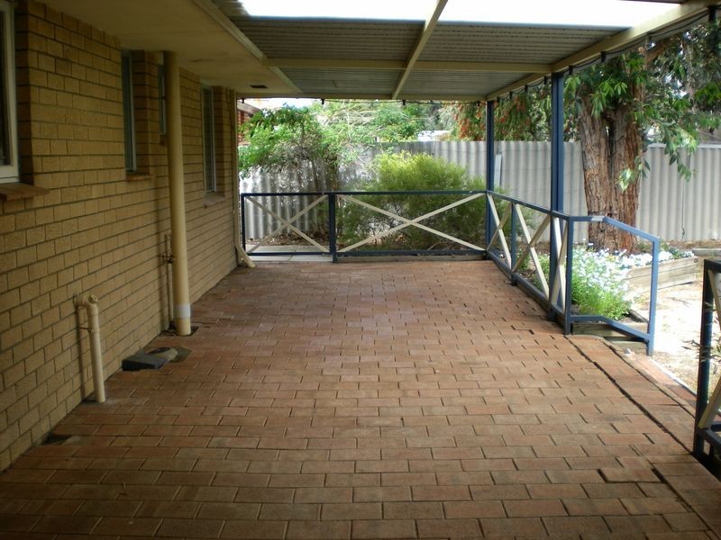 41 Cowan Street, Armadale WA 6112