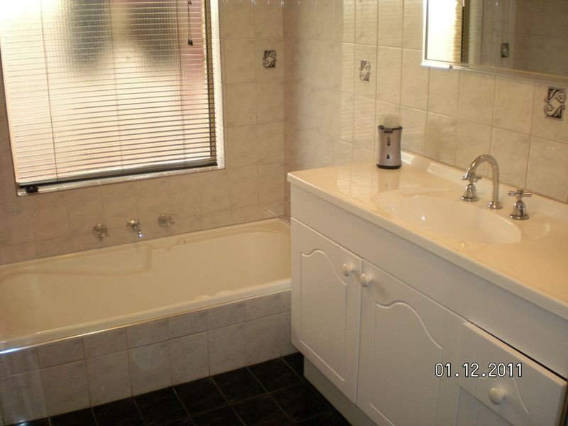 12 Snook Place, Seville Grove WA 6112