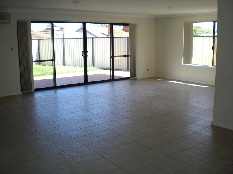 2/48 Frederick Street, Hamilton Hill WA 6163