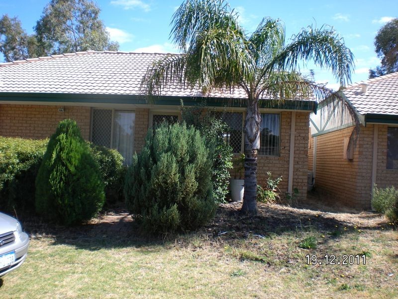 1/11 Stott Close, Armadale WA 6112