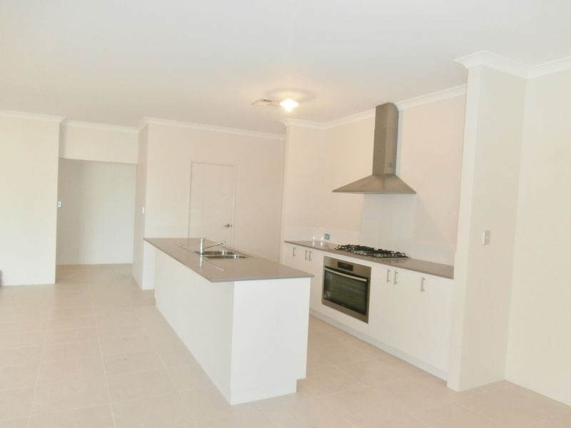 26 Eucalyptus Drive, Hammond Park WA 6164