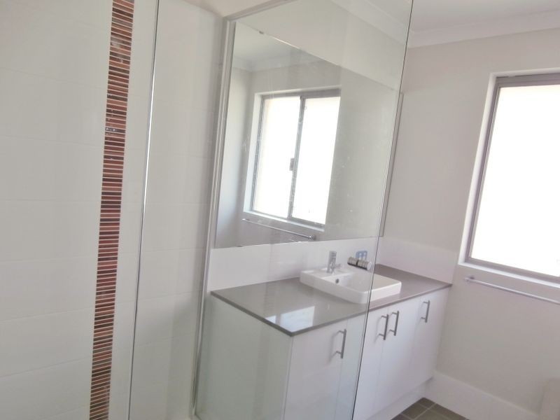 26 Eucalyptus Drive, Hammond Park WA 6164