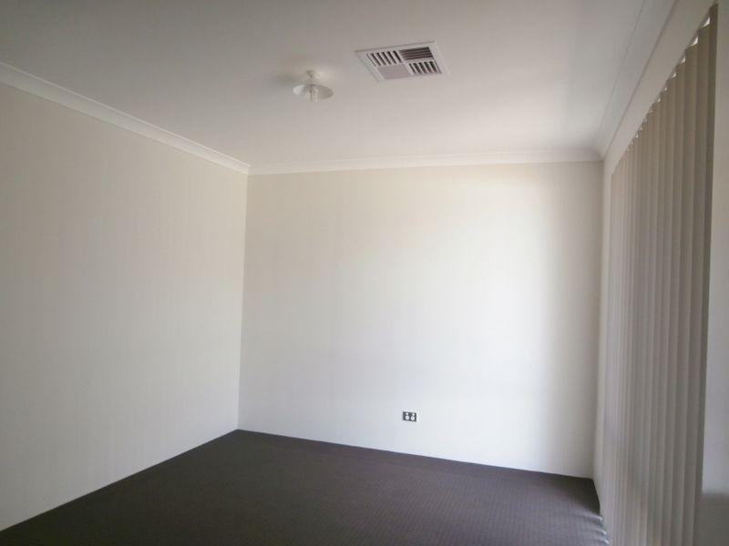 26 Eucalyptus Drive, Hammond Park WA 6164