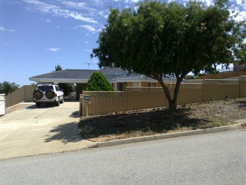 24 Richon Heights, Mount Richon WA 6112