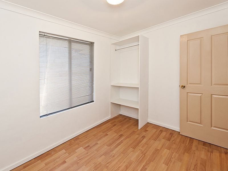 9 Pendragon Court, Camillo WA 6111