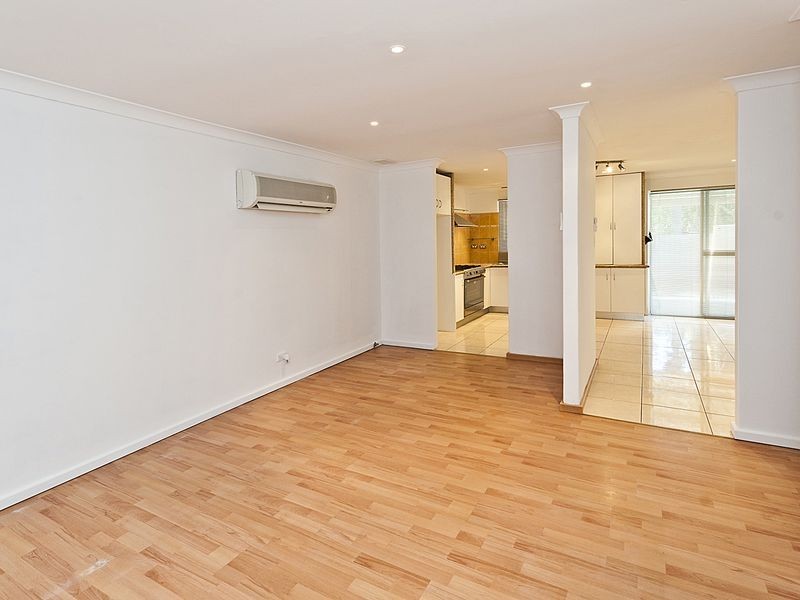 9 Pendragon Court, Camillo WA 6111