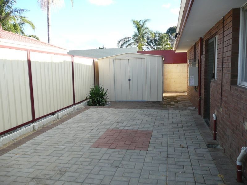 100 Girraween Street, Armadale WA 6112