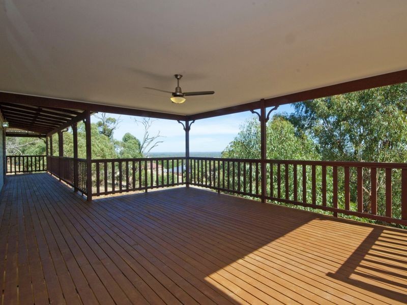 35 Talus Drive, Mount Richon WA 6112